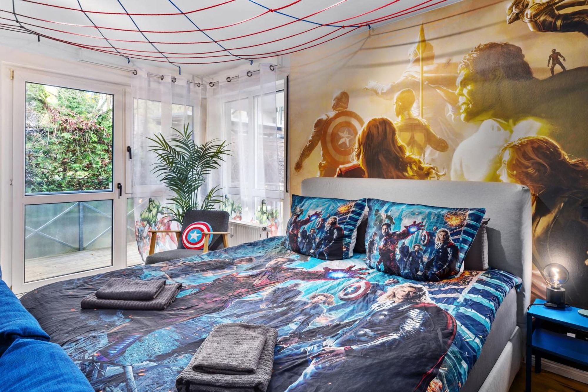 קמניץ Edler Wohnraum Disney Marvel Studio Mit Balkon, Boxspringbett, Kaffeevollautomat, Lift & Parkplatz מראה חיצוני תמונה