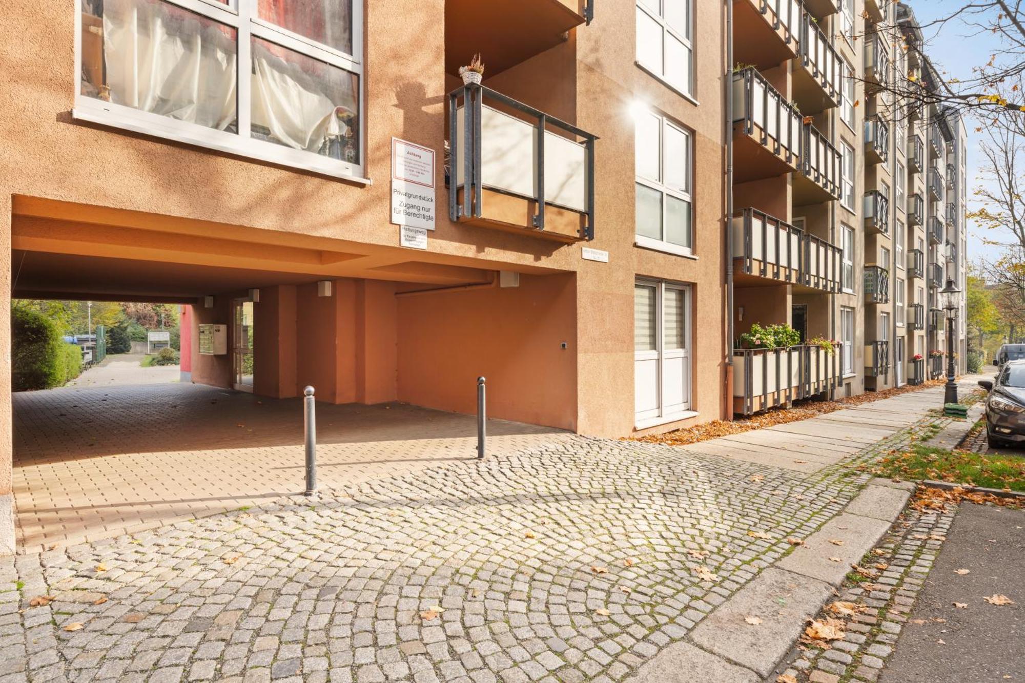 קמניץ Edler Wohnraum Disney Marvel Studio Mit Balkon, Boxspringbett, Kaffeevollautomat, Lift & Parkplatz מראה חיצוני תמונה